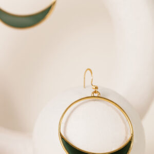 24K Gold-plated brass hoop earring with black stained glass - AM BY AGAPI