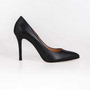 black-leather-pumps-am-byagapi-3