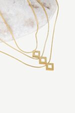 gold-geometry-charms-necklace-am-byagapi-4