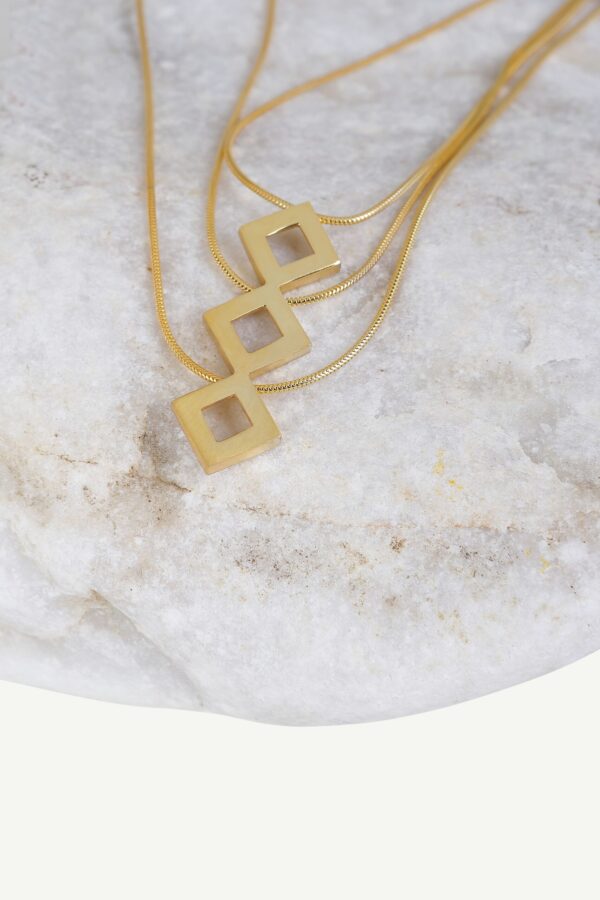 gold-geometry-charms-necklace-am-byagapi-4