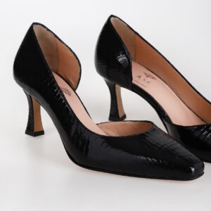 shiny-black-french-heels-am-byagapi-3