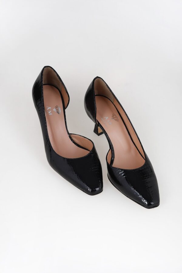 shiny-black-french-heels-am-byagapi-5